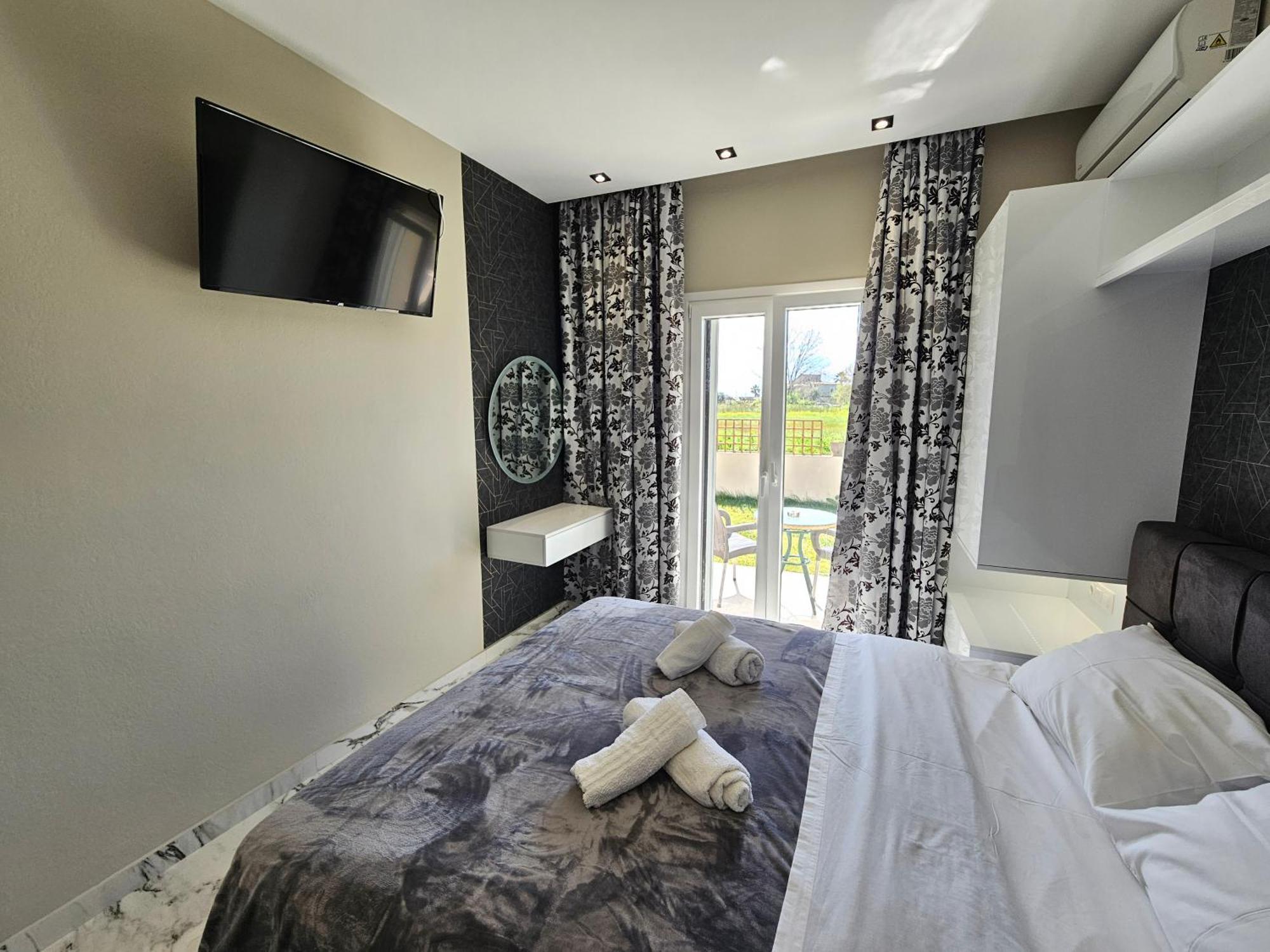 Evelina Luxury Suites In Corfu Ypsos Dış mekan fotoğraf